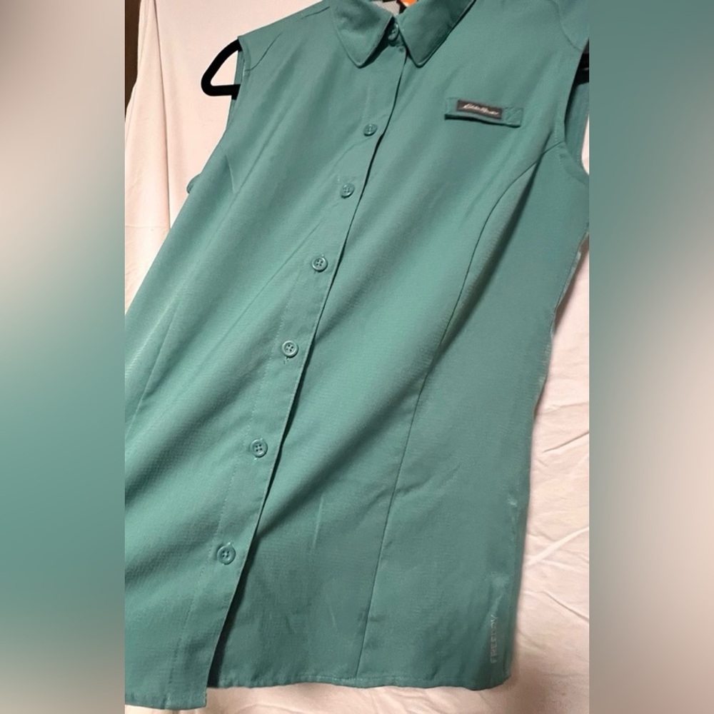 Eddie Bauer Adventurer Pro Field Sleeveless Shirt Activewear SPF Golf Hiking - Picture 2 of 8